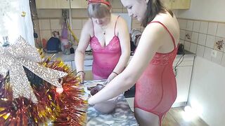 I'm making a enjoyable breakfast stripped with my breasty mother I'd like to fuck ally.