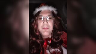 Pissing in Hot Santa