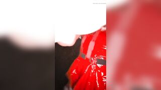 Pissing in Hot Santa