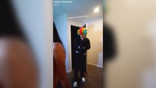 White Beauty Leaves Playboycarti Concert To Chill With Clown