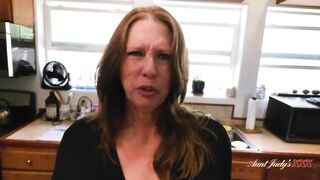 AuntJudysXXX - Breasty Older Amateur mother I'd like to fuck Autumn Makes Homemade Porn with the Delivery Man