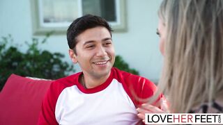 Feet Dominatrix Gigi Dior Fucked Outdoors After Feet Worshipping