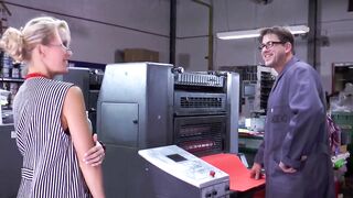 Facial ending on the work for the large boobed golden-haired mother I'd like to fuck in fishnets and heels