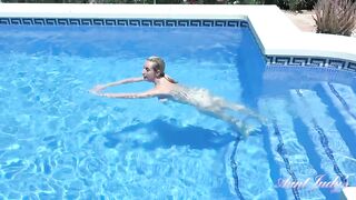 41yo Large Tit mother I'd like to fuck Keira Gets Nasty by the Pool