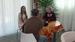 Behind The Scenes Sex For Breasty Natural Blond - Breezy Bri