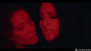 Lezdom Vampire Sex - Dominant-bitch Amirah Fingering Brat Golden-haired Ashby Winter