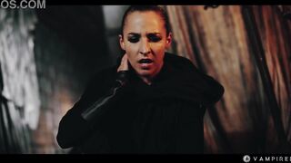 Lezdom Vampire Sex - Dominant-bitch Amirah Fingering Brat Golden-haired Ashby Winter