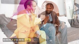 BRAZZERS - Sexy Chick Sinatra Monroe Catches Lily Lou With A Vibrator And Dominates Her In Couch