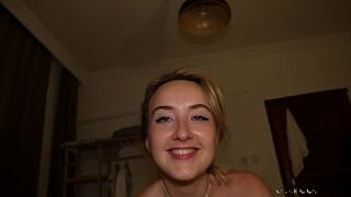 Intensive sextape with cute blond on vacation