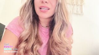 Thick Latin chick Amateur 19yo Bangs Her Pink Cunt Whilst Filthy Talking - The Panty Bank