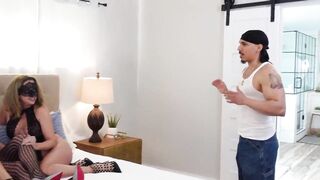 THE NEIGHBORHOOD HOTWIVES SHARE THE HANDYMAN'S LARGE LATIN SHLONG