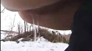 Amateur - Lesbian Teens Lick & Pee in the Snow