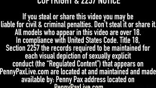 Anal Lesbians Penny Pax & Roxy Raye Tongue & Lick Buttholes!