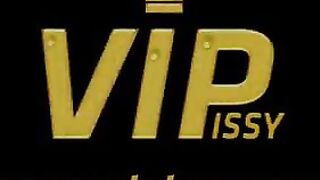 Sensual Massage Turns Into Lesbian Piss Play