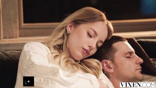 Alone with a gorgeous blond in a winter wonderland at the end of the world... and Bella's boyfriend is glued to his phone? Bella's after thrills, and adventure... and attention.