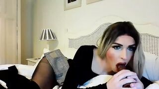 sam_cdsissy sissy crossdresser masturbating and cumming