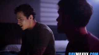 1st time homo sex for hawt weenie