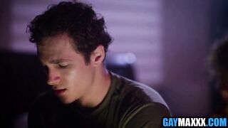 1st time homo sex for hawt weenie