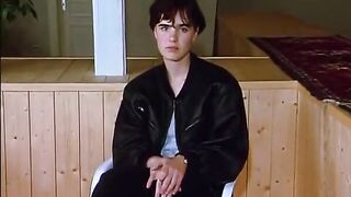 See This Amateur Teen From Germany Play with Her Cunt