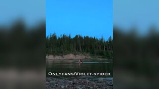 Tattooed brunette hair doxy goes slim dipping