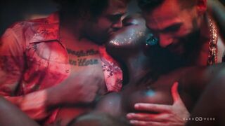 Sheer and Loving with Las Bangers