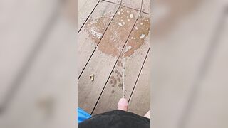 Pissing On The Porch 《4k》