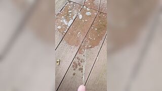 Pissing On The Porch 《4k》