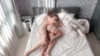 Ardent sex of a real pair in the morning, lewd large booty