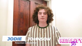 Alt Gal Stepsis Anna Claire Clouds introduces Tantric Sex to Newbie Stepbro - S2:E4