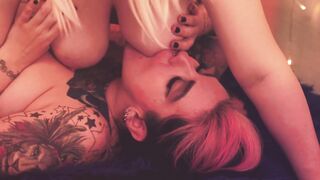 Hawt Excited Lesbo MILFs Drooling and Sucking EATING TWAT Orgasms!