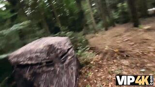 VIP4K. A slick hunter traps an blameless pair with money