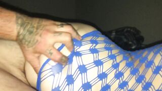 Corpulent butt shaking on cock