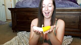 Banana Toy review