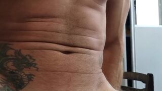 Пирсинг в нём????