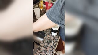 Desayunamos con mi hermanastra, después tenemos sexo mañanero. Argentina Large booty anal