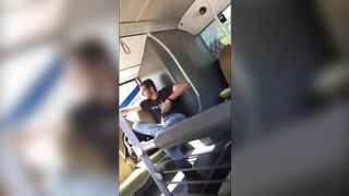 Girl flashing titts in public 