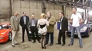 Die Schwanz-Melkerinnen
