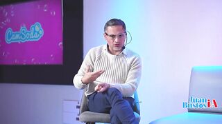 Hardcore Trio: SaraTaylor small floozy in a bizarre double penetration with 2 large dongs