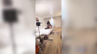 Gibby Smacking This big beautiful woman Cum Bucket Cheeks