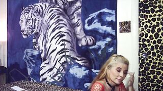 GLASSES WEB CAMERA FOOTAGE OF PORNSHOOT