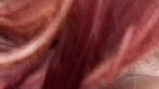 dunkle Longing dreht völlig frei in einer hemmungslosen Nacht