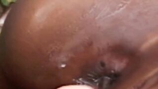 dunkle Longing dreht völlig frei in einer hemmungslosen Nacht