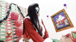 I lastly gotta screw her!! I discovered my exhibitionist stepmother in daybed clothed in Christmas outfits, that babe watched me and invited me to her daybed, I gave her a oral, then that babe sensually rode my large dick