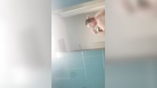 Shaking my butt at the pool