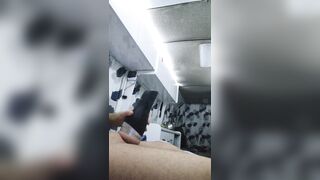 Toy banging 27-03-2023