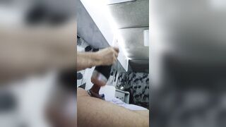 Toy banging 27-03-2023