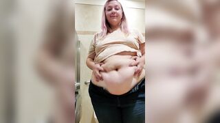 Showimg my chunky stomach