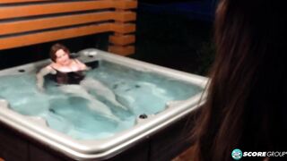 Sexy-tub enjoyment with Molly Evans & Mary Brown
