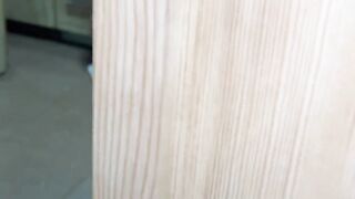 Suegra Cachonda descubre a su Yerno viéndole su Enorme CULO, se convierte en..