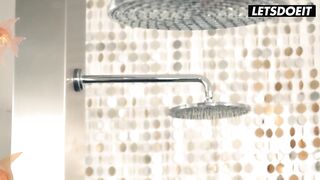 Frida Sante Gets Her Cunt Screwed by Stranger At The Hostel - LETSDOEIT